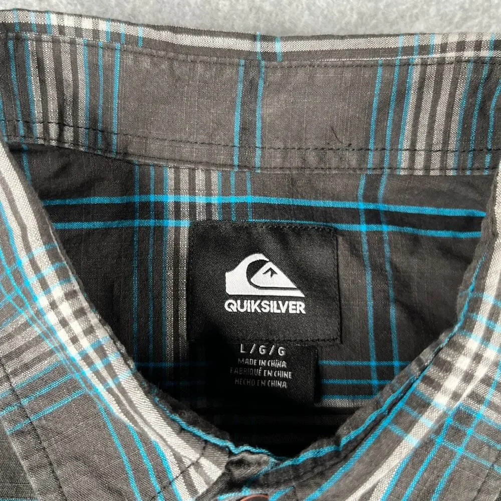 Quiksilver Shirt Youth Large Gray Blue Plaid Casual Pocket Beach Button Down